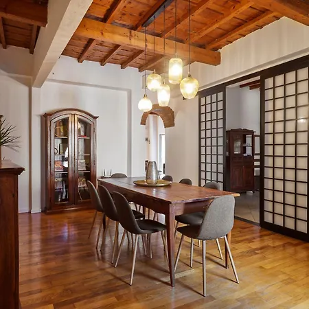 Location W/ Breathtaking Views Chic Palace * Florens