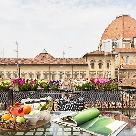 Location W/ Breathtaking Views Chic Palace *