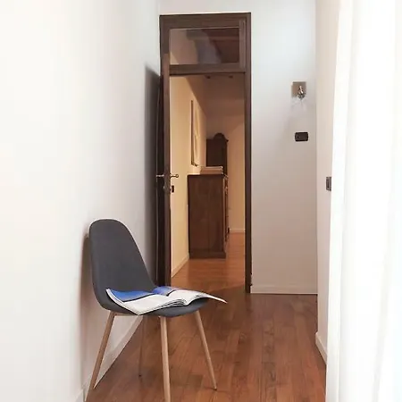 Location W/ Breathtaking Views Chic Palace * פירנצה