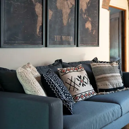 דירה Location W/ Breathtaking Views Chic Palace