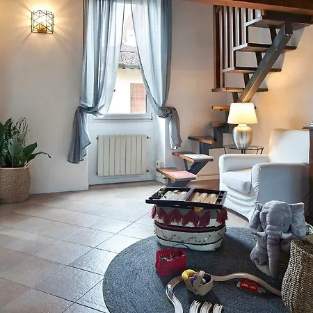 דירה Location W/ Breathtaking Views Chic Palace